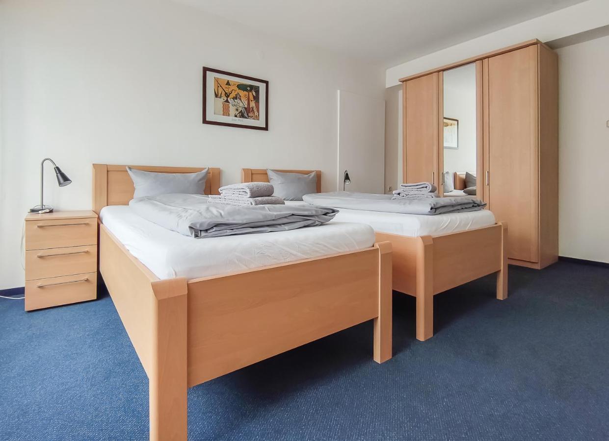 Zwehrener Hof 3*